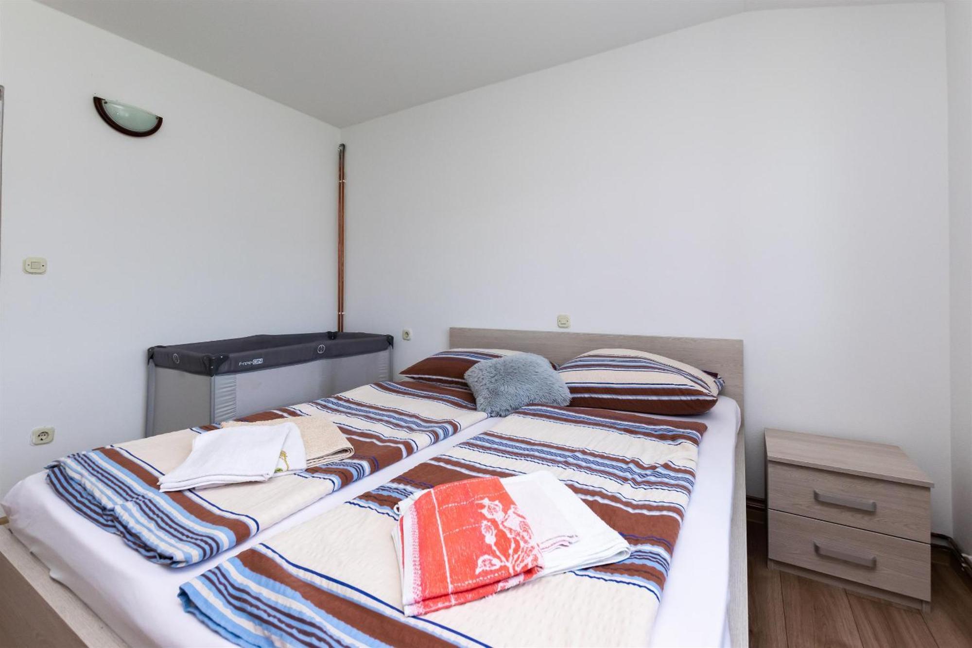 Apartments Boza Лопар Экстерьер фото