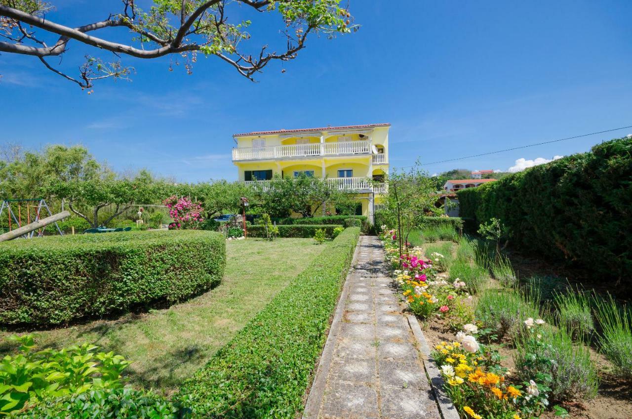 Apartments Boza Лопар Экстерьер фото